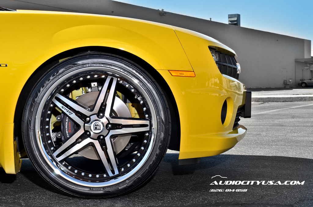 photo 4 Chevrolet Camaro custom wheels Lexani LX 15 22x9.0, ET , tire size 265/35 R22. 22x10.0 ET 295/30 R22
