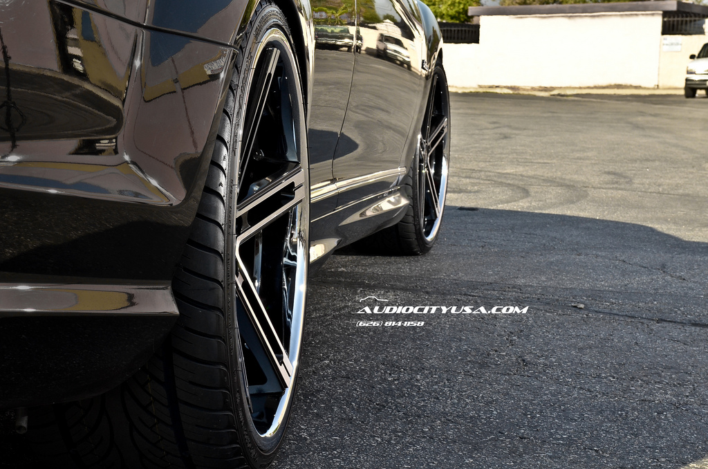 photo 5 Mercedes-Benz CL-Class custom wheels Zenetti Capri 22x9.0, ET , tire size 245/30 R22. 22x10.5 ET 295/25 R22