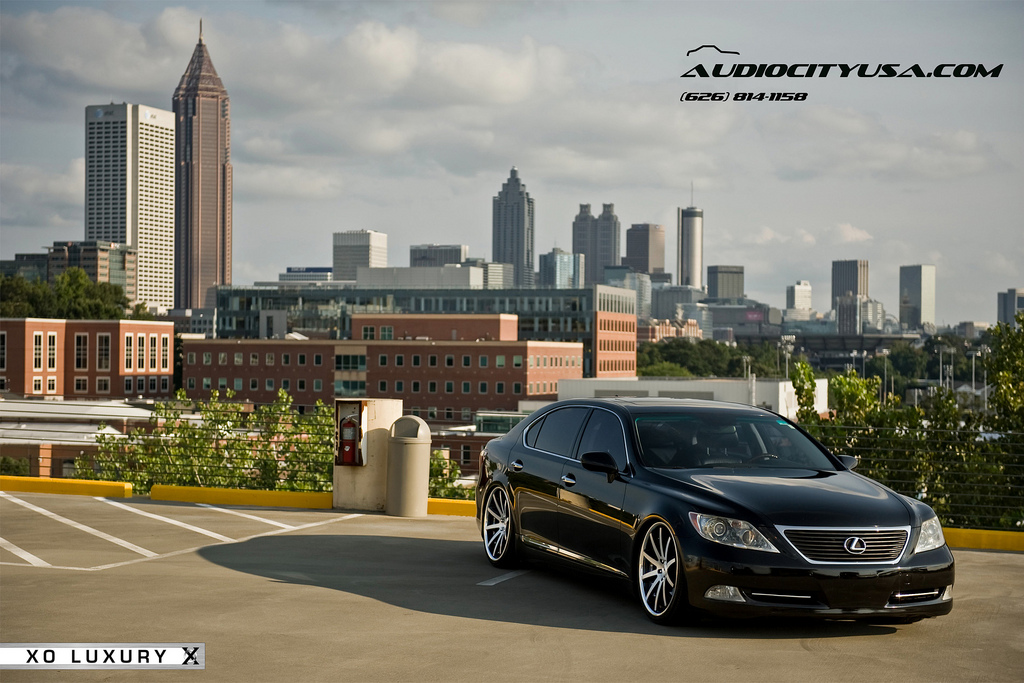 photo 3 Lexus LS 460 custom wheels XO Luxury Paris 22x9.0, ET , tire size 255/30 R22. 22x10.5 ET 305/25 R22