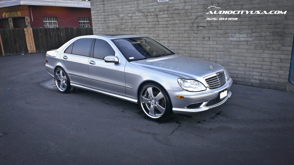 photo 2 Mercedes-Benz S-Class custom wheels Donz Ferrigno 22x8.5, ET , tire size 235/30 R22. 22x10.0 ET 265/25 R22