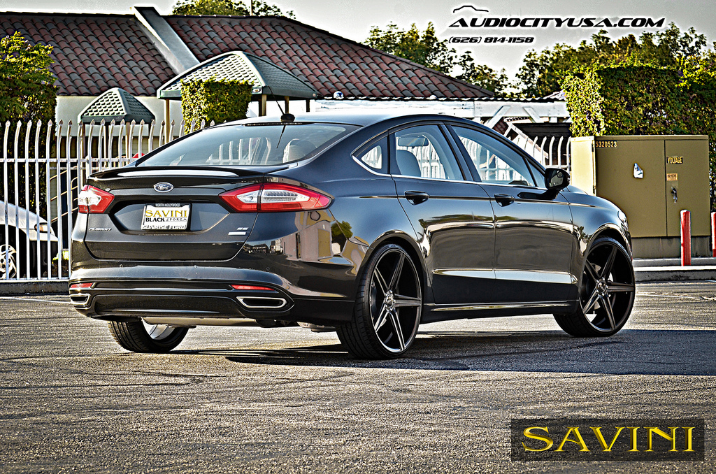 photo 2 Ford Fusion custom wheels Savini BM8 22x9.0, ET , tire size 225/30 R22. x ET 