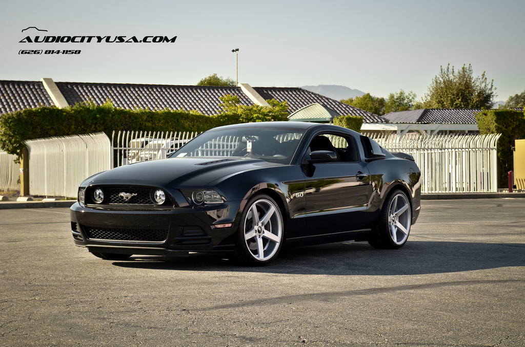 photo 7 Ford Mustang custom wheels STR 607 20x9.0, ET , tire size 245/35 R20. 20x10.5 ET 275/30 R20