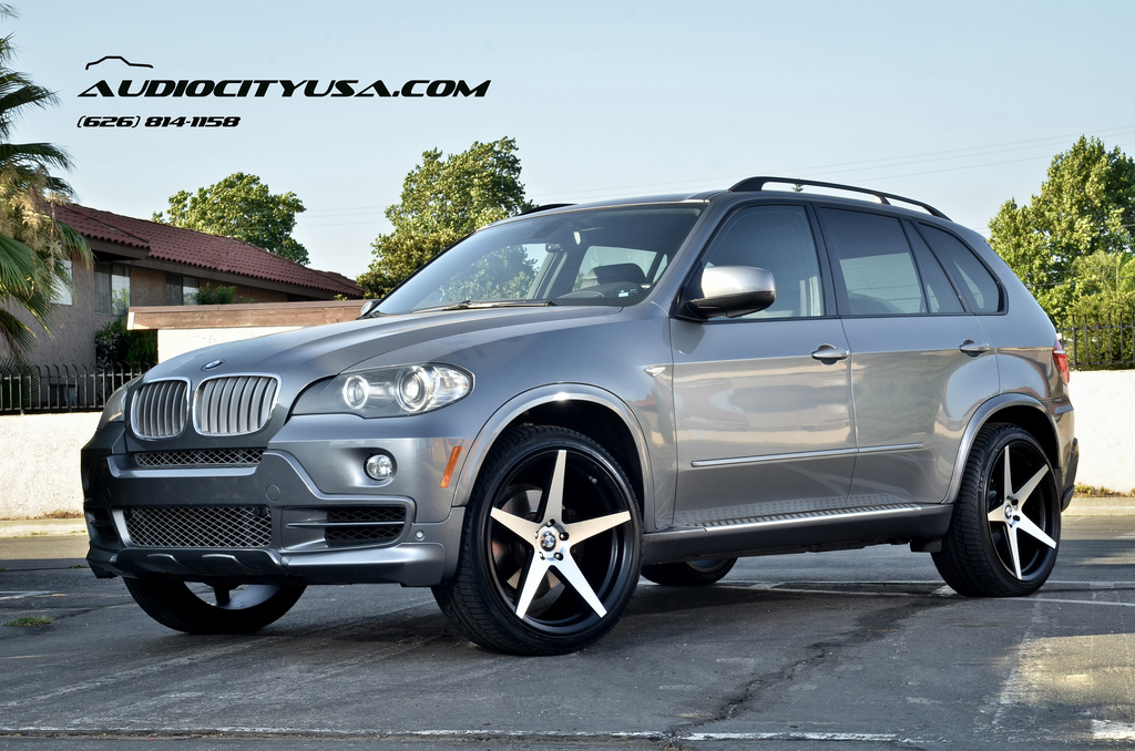 photo 2 BMW X5 custom wheels Blaque Diamond BD 300 22x10.5, ET , tire size 285/35 R22. x ET