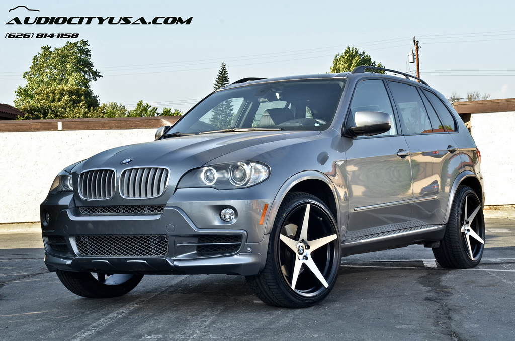 photo 5 BMW X5 custom wheels Blaque Diamond BD 300 22x10.5, ET , tire size 285/35 R22. x ET