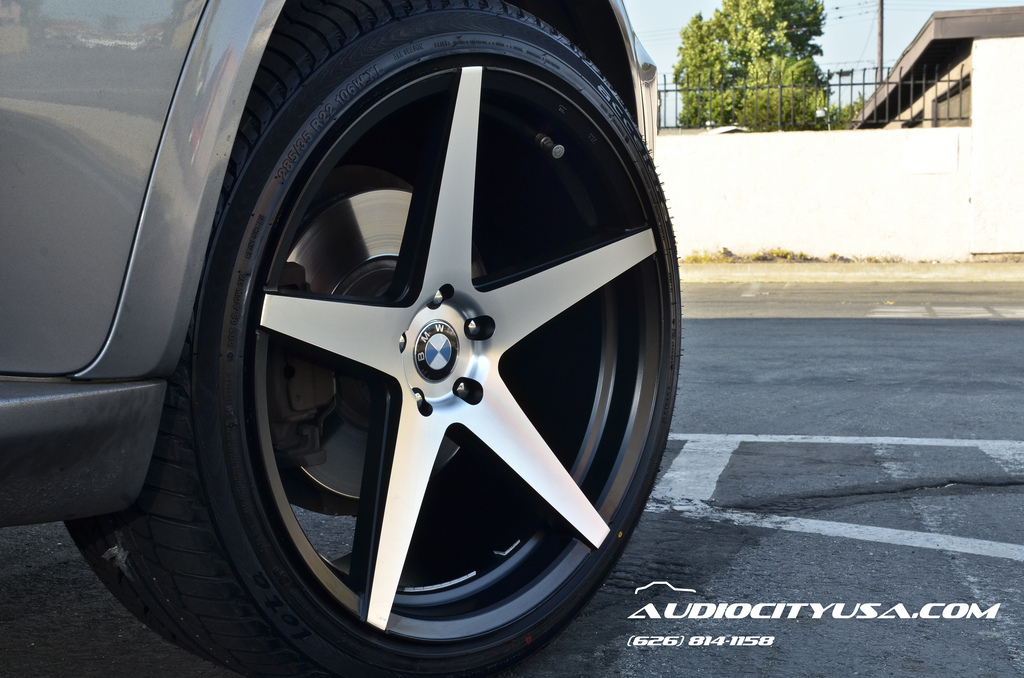 photo 1 BMW X5 custom wheels Blaque Diamond BD 300 22x10.5, ET , tire size 285/35 R22. x ET