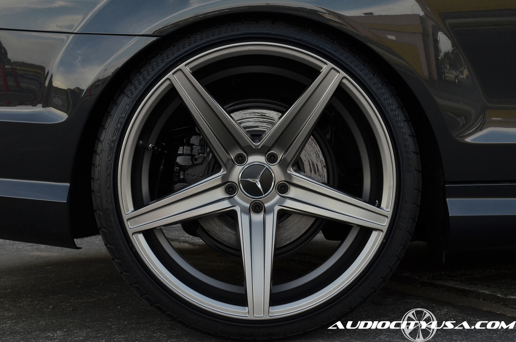 photo 5 Mercedes-Benz C-Class custom wheels Savini BM8 20x, ET , tire size 225/30 R20. x ET 255/30 R
