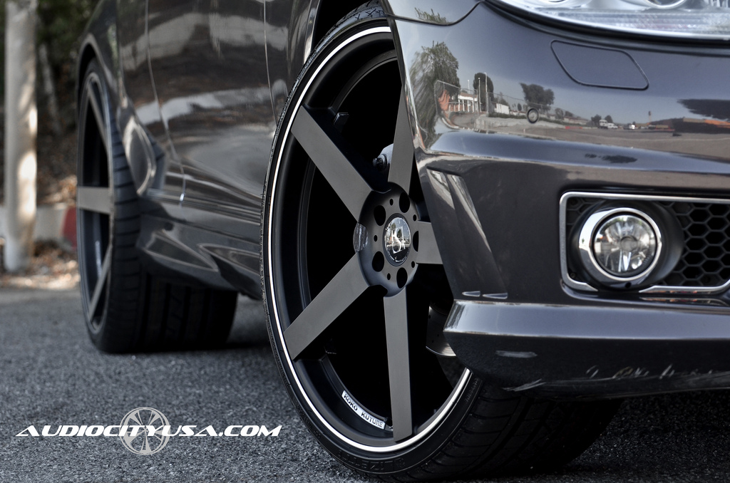photo 1 Mercedes-Benz CL-Class custom wheels Koko Kuture Sardinia 5 22x9.0, ET , tire size 255/30 R22. 22x10.5 ET 295/25 R22