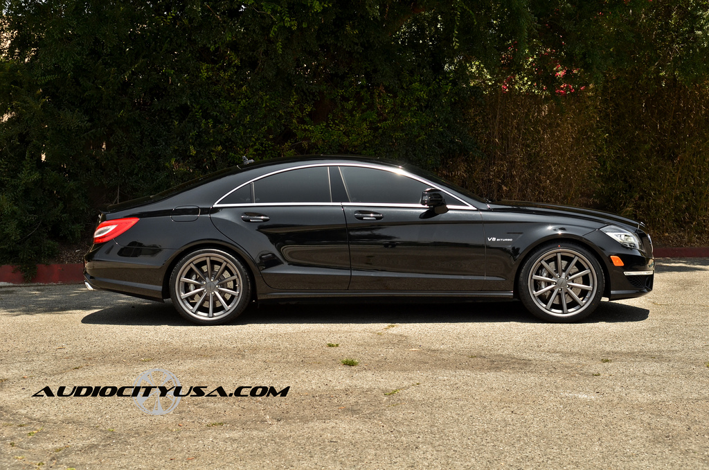 photo 4 Mercedes-Benz CLS-Class custom wheels Vossen CV1 20x9.0, ET , tire size 255/35 R20. 20x10.5 ET 305/25 R20