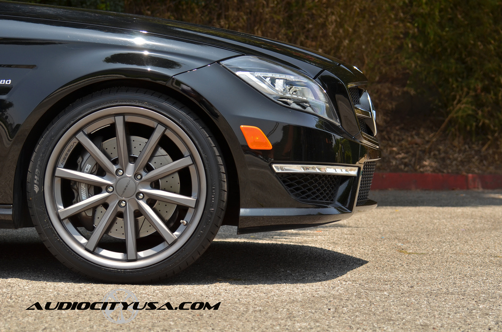 photo 1 Mercedes-Benz CLS-Class custom wheels Vossen CV1 20x9.0, ET , tire size 255/35 R20. 20x10.5 ET 305/25 R20