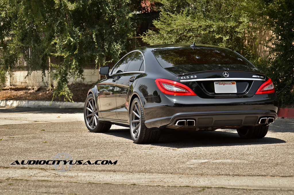 photo 6 Mercedes-Benz CLS-Class custom wheels Vossen CV1 20x9.0, ET , tire size 255/35 R20. 20x10.5 ET 305/25 R20