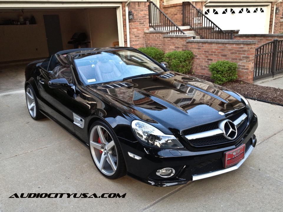 photo 2 Mercedes-Benz SL-Class custom wheels XO Luxury Miami 20x8.5, ET , tire size 255/30 R20. 20x10.0 ET 305/25 R20