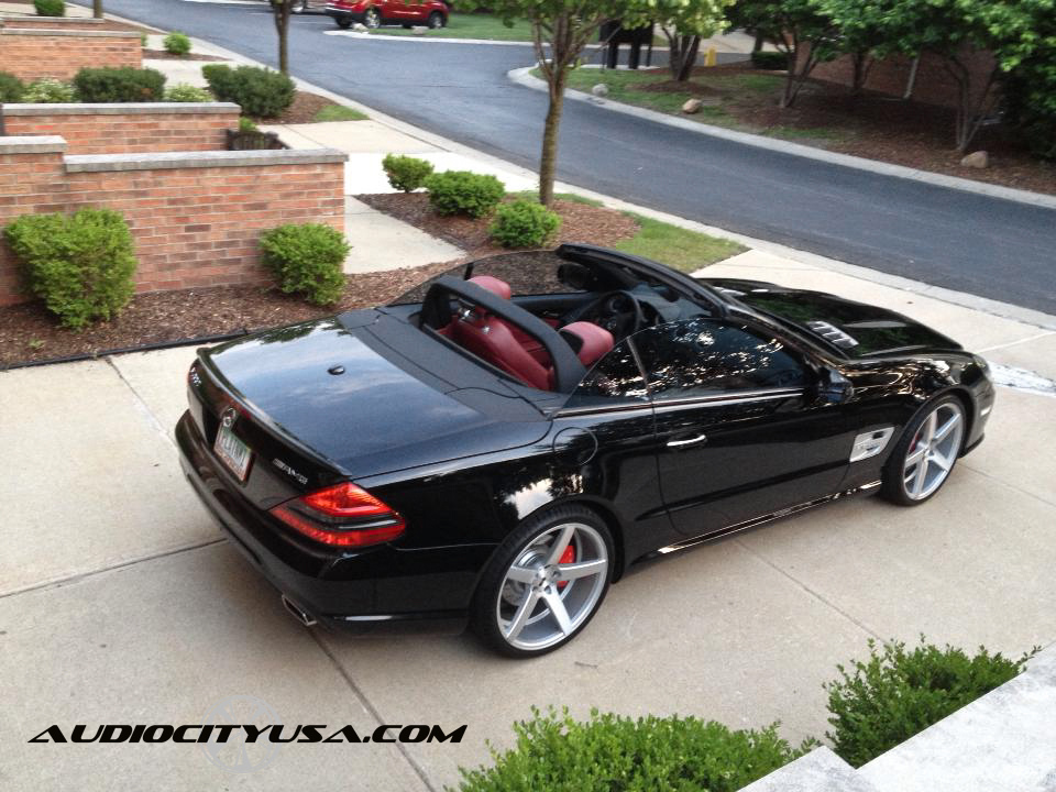 photo 4 Mercedes-Benz SL-Class custom wheels XO Luxury Miami 20x8.5, ET , tire size 255/30 R20. 20x10.0 ET 305/25 R20