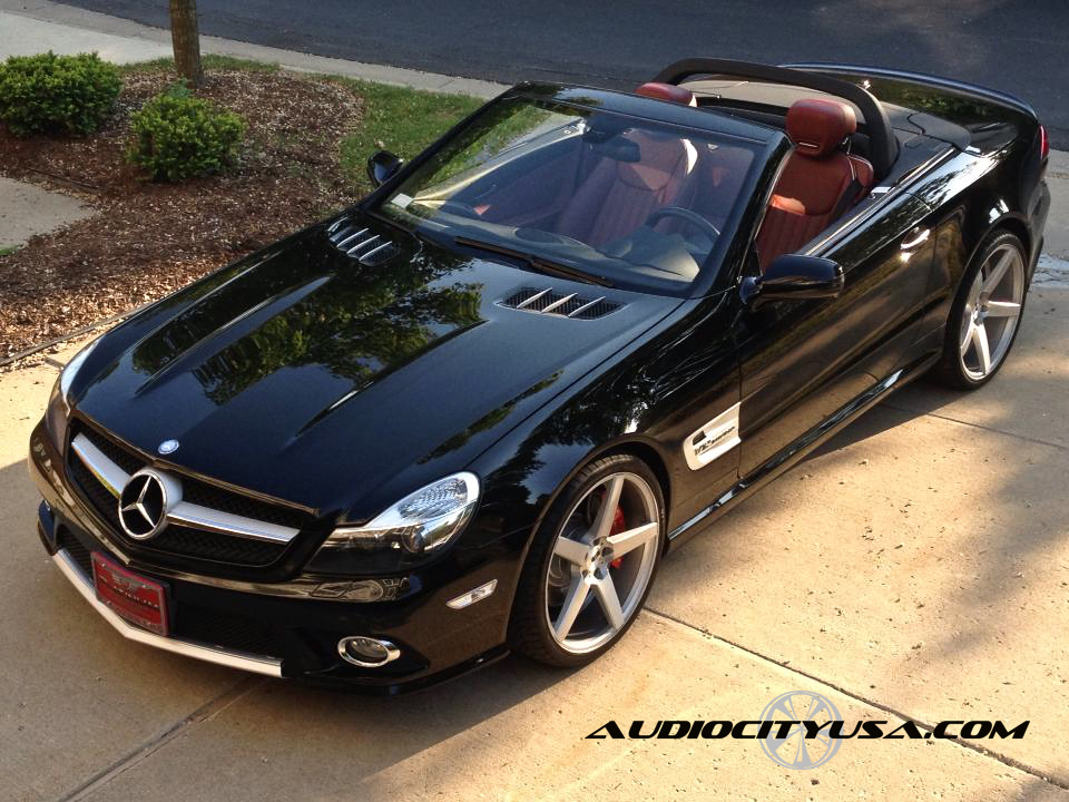 photo 1 Mercedes-Benz SL-Class custom wheels XO Luxury Miami 20x8.5, ET , tire size 255/30 R20. 20x10.0 ET 305/25 R20