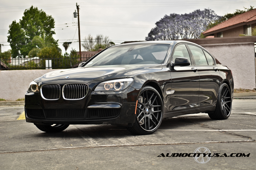 photo 7 BMW 750 custom wheels Gianelle Yerevan 22x9.0, ET , tire size 245/30 R22. 22x10.5 ET 295/25 R22