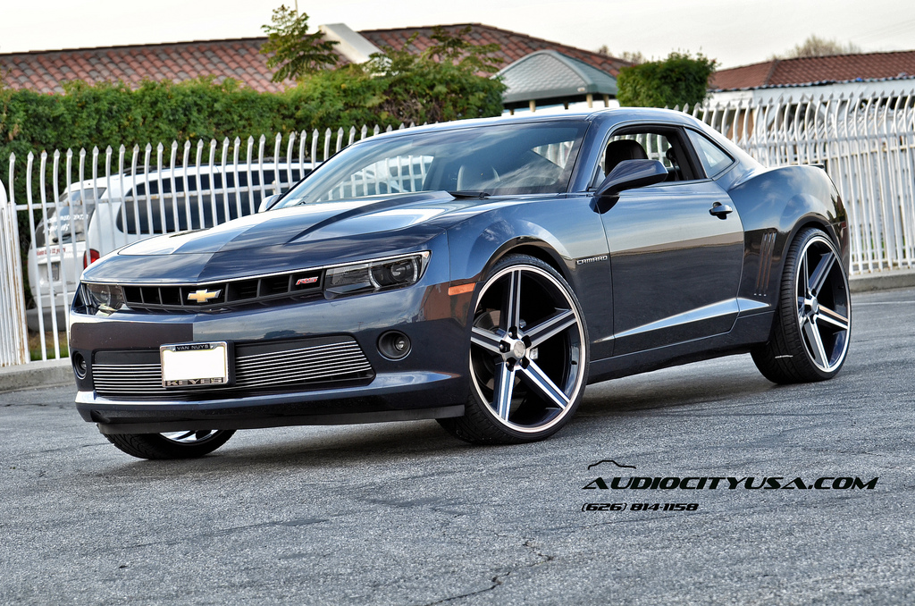 photo 4 Chevrolet Camaro custom wheels IROC  24x10.0, ET , tire size 275/25 R24. x ET 