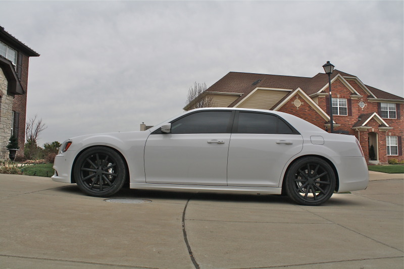 photo 3 Chrysler 300 custom wheels Vossen CV1 22x9.0, ET , tire size X R22. 22x10.5 ET 