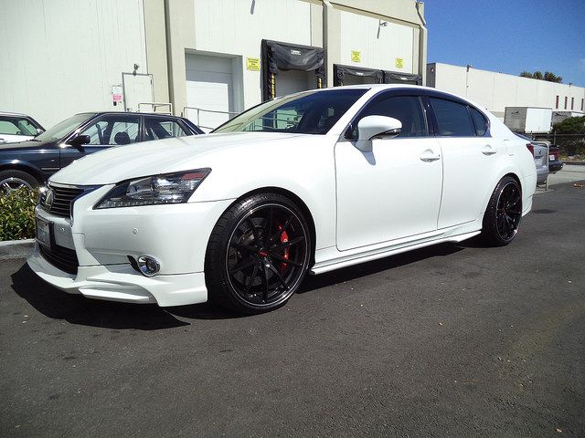 photo 4 Lexus GS 350 custom wheels Volk Racing G25 20x9.5, ET +40, tire size 245/35 R20. 20x10.5 ET+40 275/30 R20