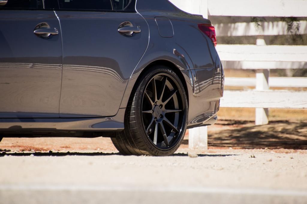 photo 2 Lexus GS 350 custom wheels NewGen GRIP 20x9.0, ET +32, tire size 235/35 R20. 20x10.5 ET+45 285/30 R20