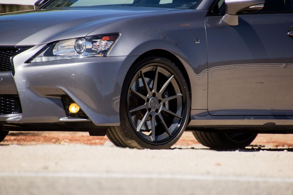 photo 4 Lexus GS 350 custom wheels NewGen GRIP 20x9.0, ET +32, tire size 235/35 R20. 20x10.5 ET+45 285/30 R20