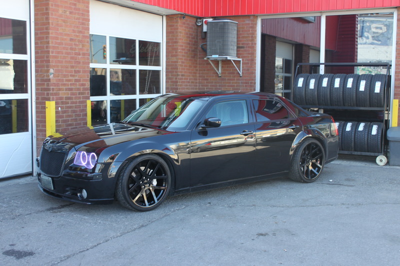 photo 3 Chrysler 300 custom wheels Viper Reps 22x, ET , tire size 265/30 R22. x ET 295/25 R