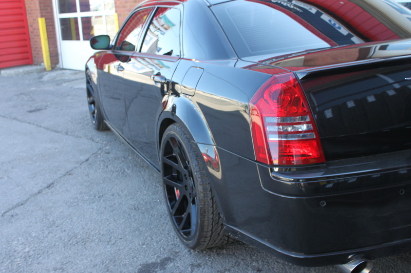 photo 6 Chrysler 300 custom wheels Viper Reps 22x, ET , tire size 265/30 R22. x ET 295/25 R