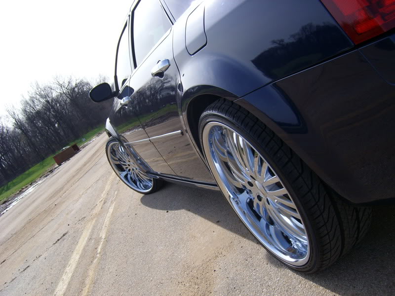 photo 2 Chrysler 300C custom wheels Verde Madonna 24x9.5, ET +18, tire size 255/30 R24. x ET 