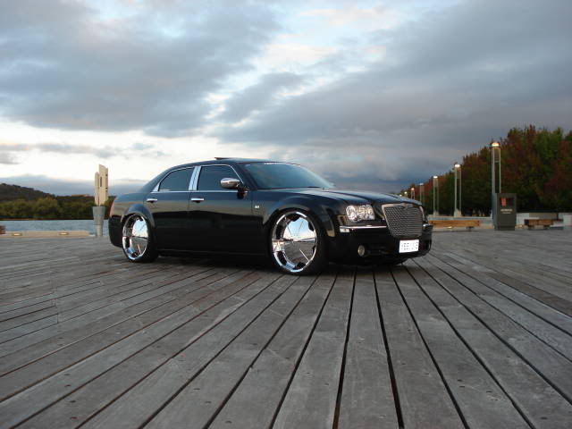 photo 4 Chrysler 300C custom wheels   24x9.0, ET , tire size 275/25 R24. x ET 
