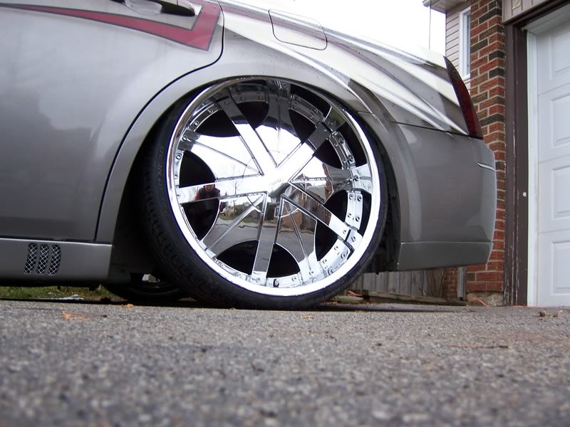 photo 1 Chrysler 300 custom wheels Hipnotic Phantoms 24x10.0, ET , tire size 275/25 R24. x ET 
