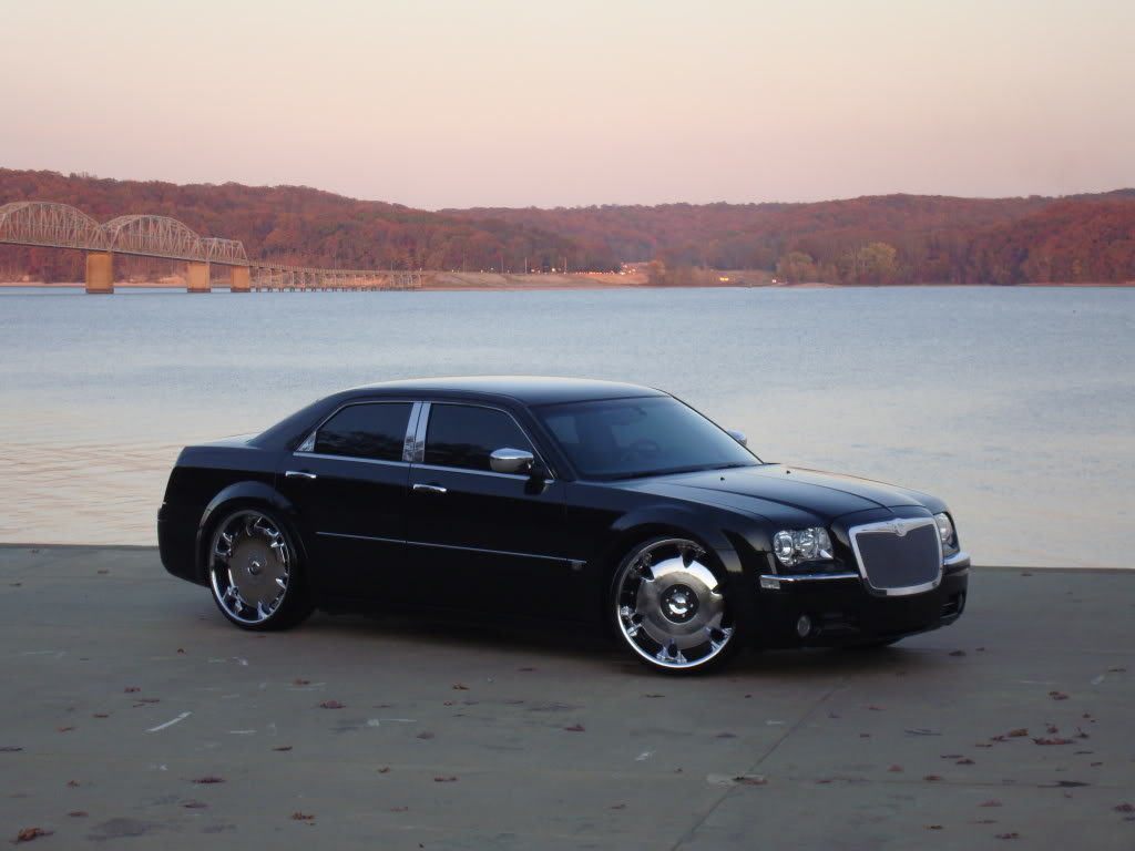 photo 3 Chrysler 300 custom wheels 24x, ET , tire size X R24. x ET