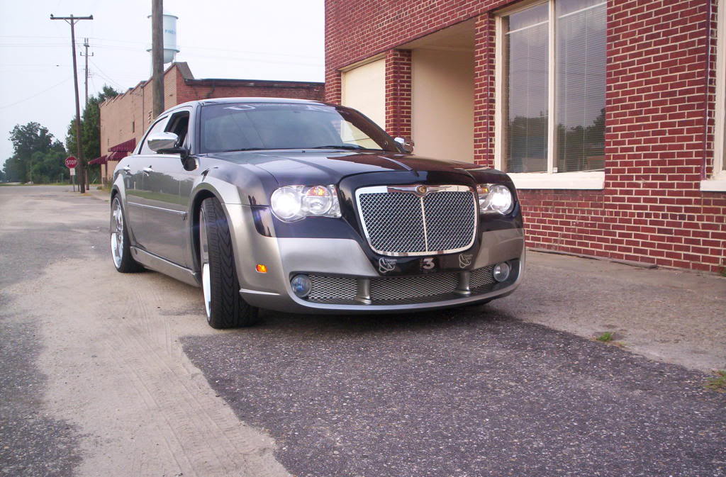 photo 2 Chrysler 300C custom wheels Verde Madonnas 24x, ET , tire size X R24. x ET