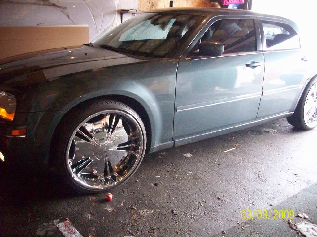 photo 1 Chrysler 300C custom wheels   24x, ET , tire size 255/30 R24. x ET 