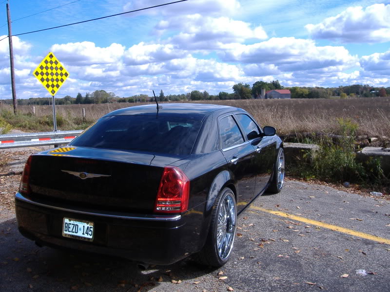 photo 2 Chrysler 300C custom wheels Velocity 800 24x, ET , tire size 255/30 R24. x ET 