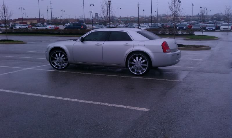 photo 1 Chrysler 300 custom wheels   24x, ET , tire size 255/30 R24. x ET 