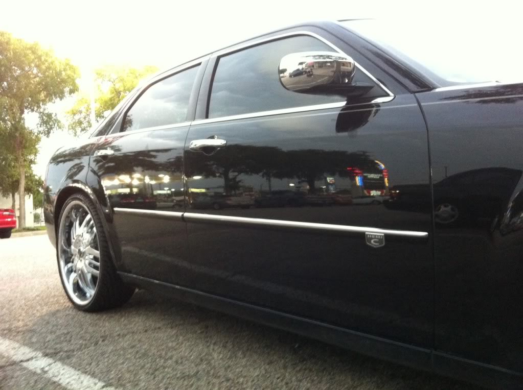 photo 3 Chrysler 300C custom wheels DUB 4 24x9.0, ET , tire size 275/25 R24. x ET