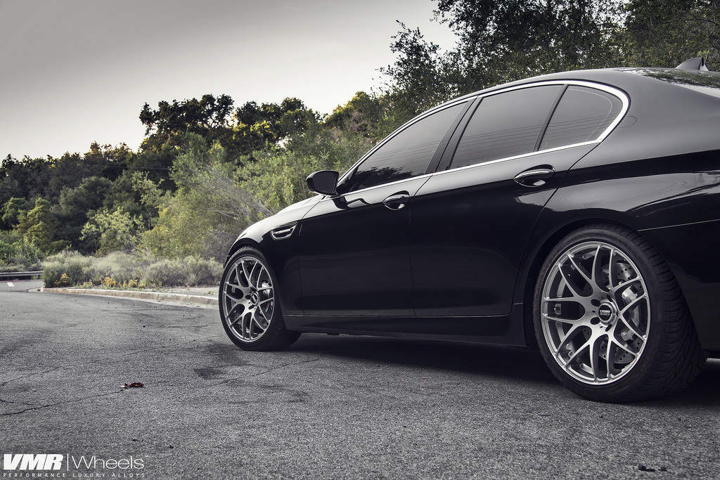 photo 1 BMW M5 custom wheels VMR V710 22x, ET , tire size X R22. x ET 