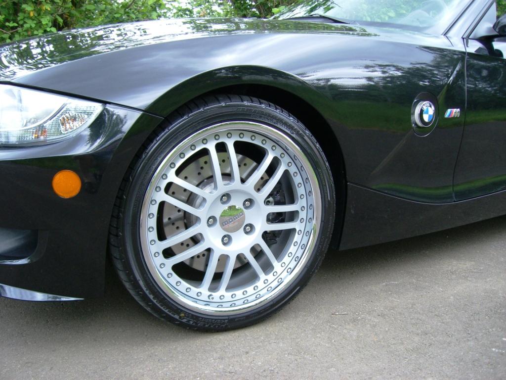 photo 3 BMW Z4M custom wheels MOMO  19x8.5, ET , tire size X R19. 19x10.0 ET 