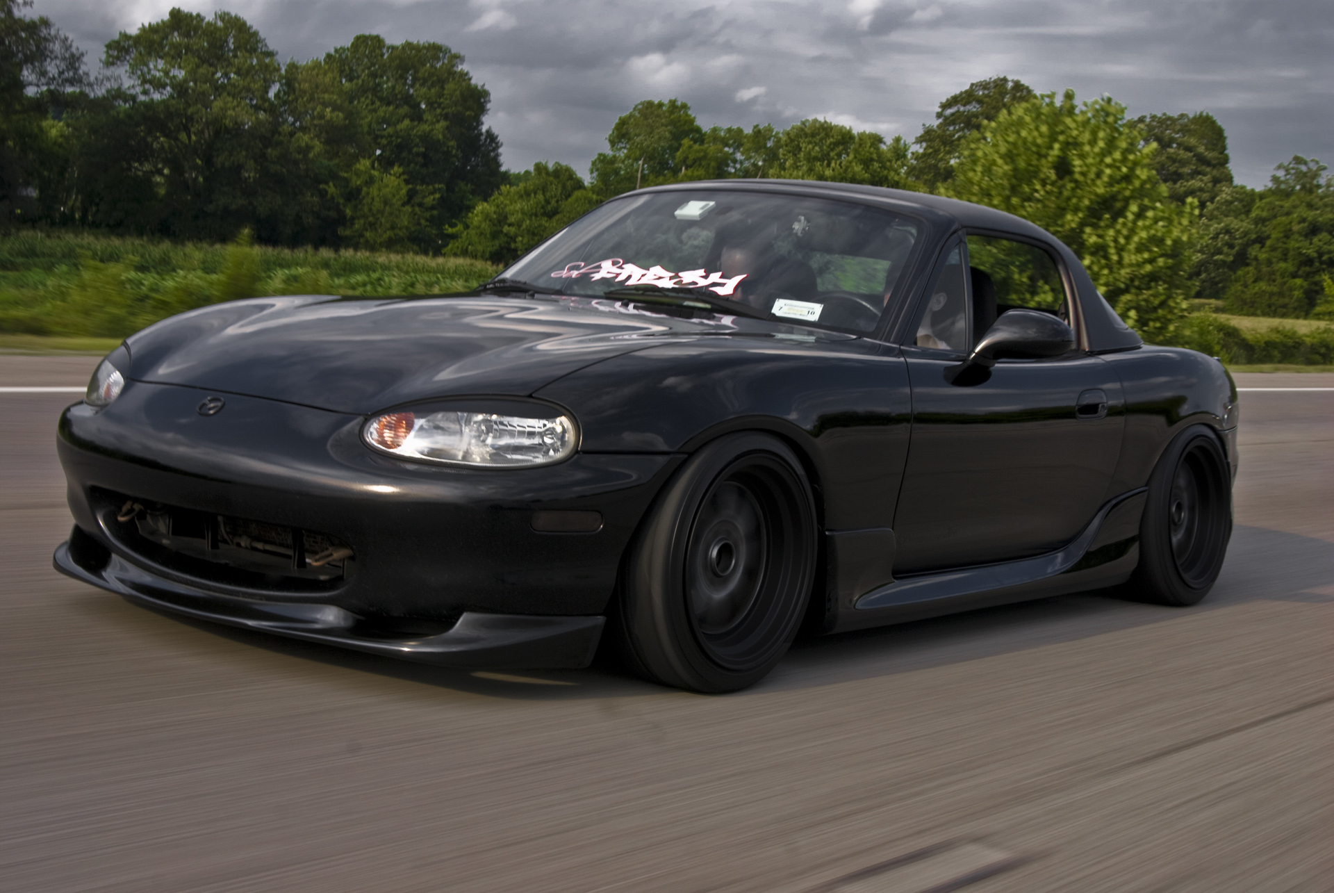 photo 10 Mazda MX-5 Miata custom wheels Sportmax 002 16x8.0, ET 0, tire size 205/40 R16. x ET 
