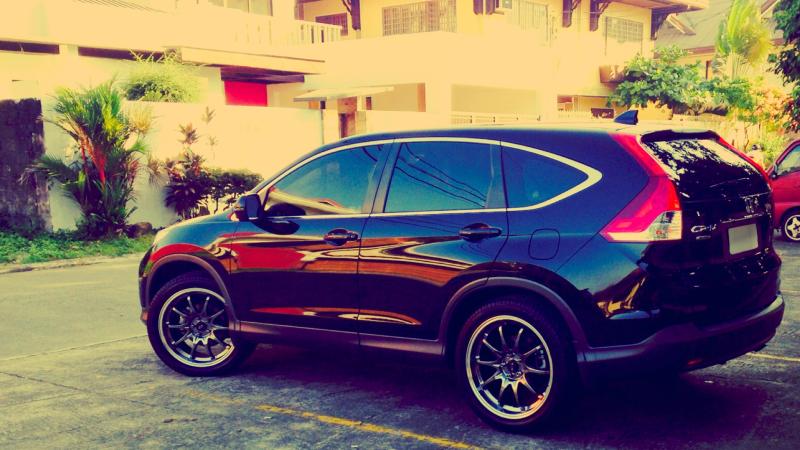 photo 3 Honda CR-V custom wheels Rota Fighter 10 20x8.5, ET +35, tire size 255/45 R20. x ET 