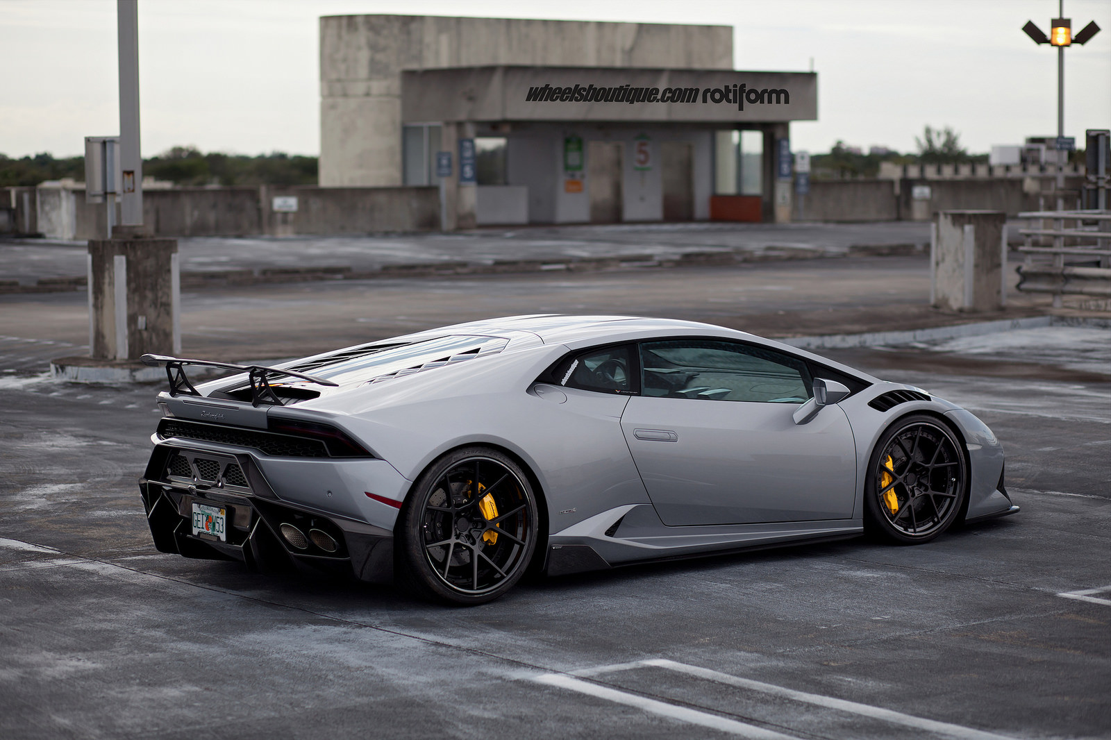 photo 4 Lamborghini Huracan custom wheels Rotiform KPS 20x9.0, ET , tire size 245/30 R20. 21x12.5 ET 325/25 R21
