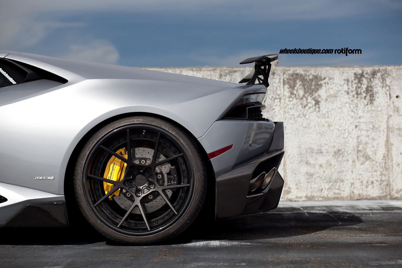 photo 6 Lamborghini Huracan custom wheels Rotiform KPS 20x9.0, ET , tire size 245/30 R20. 21x12.5 ET 325/25 R21