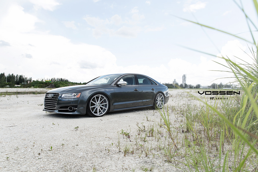 photo 2 Audi S8 custom wheels Vossen  22x10.5, ET , tire size X R22. x ET 