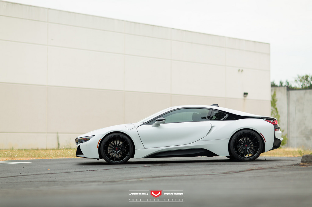 photo 2 BMW i8 custom wheels Vossen VPS 305 22x9.0, ET , tire size X R22. 22x10.5 ET 
