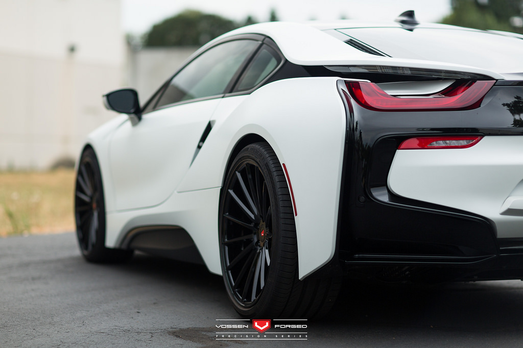 photo 1 BMW i8 custom wheels Vossen VPS 305 22x9.0, ET , tire size X R22. 22x10.5 ET 