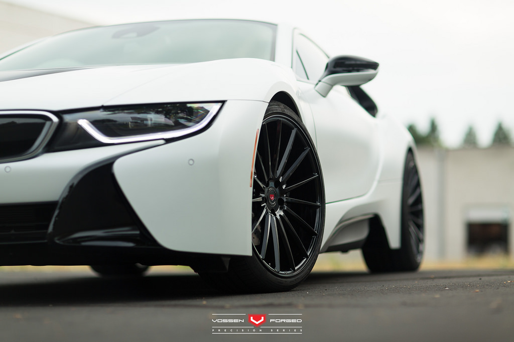 photo 3 BMW i8 custom wheels Vossen VPS 305 22x9.0, ET , tire size X R22. 22x10.5 ET 