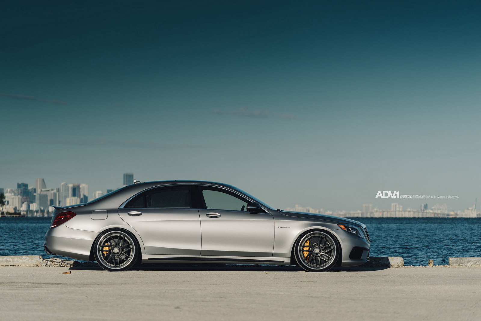 photo 2 Mercedes-Benz S-Class custom wheels ADV 7R Track Spec CS 22x9.5, ET , tire size X R22. 22x11.0 ET