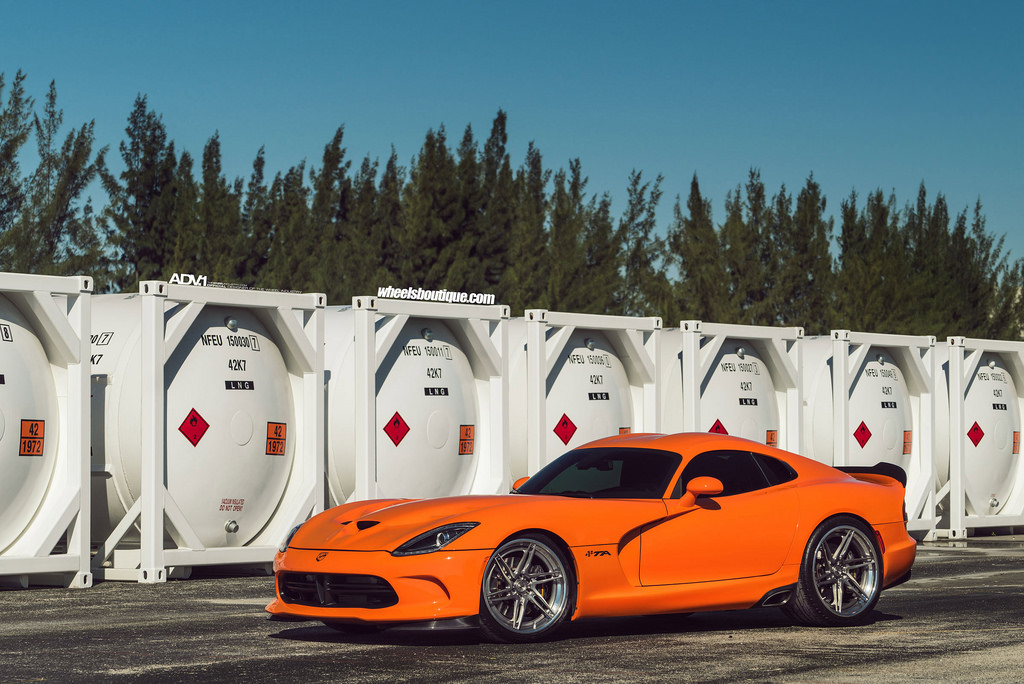 photo 4 Dodge SRT Viper custom wheels ADV 06R Truck Spec 20x10.5, ET , tire size 275/30 R20. 21x13.0 ET 355/25 R21