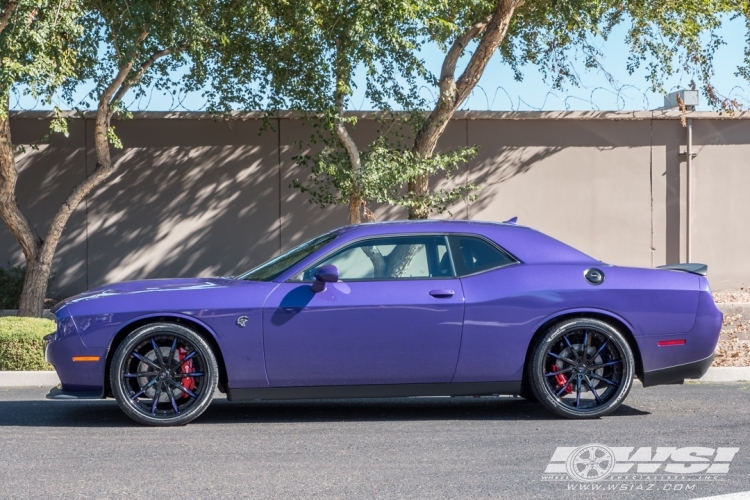 photo 1 Dodge Challenger custom wheels Lexani LS-101 22x, ET , tire size X R22. x ET