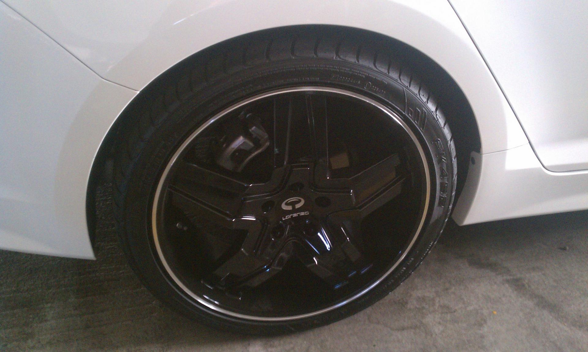 photo 1 Kia Optima custom wheels Lorenzo WL30 20x8.5, ET +38, tire size 245/35 R20. x ET 