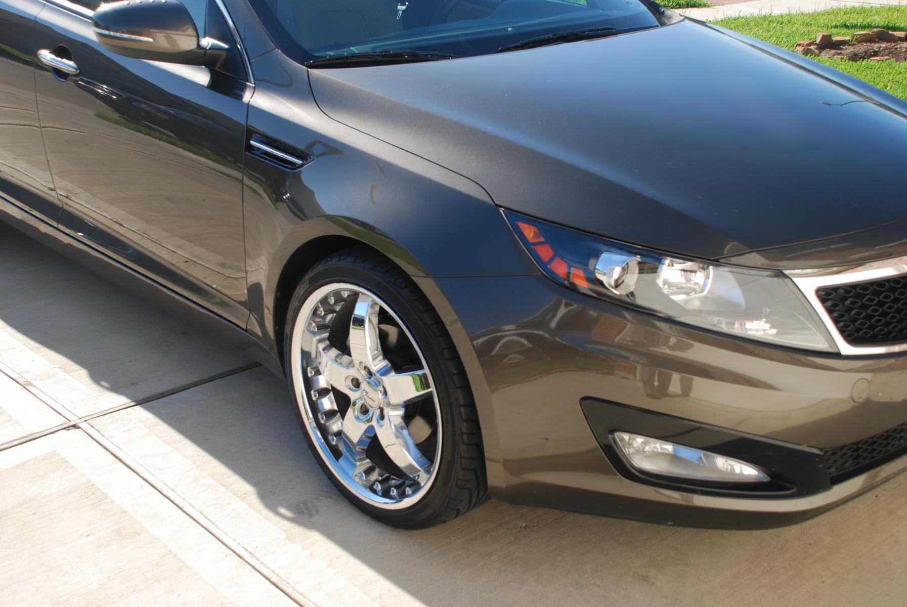 photo 3 Kia Optima custom wheels Mondera Blackhawks 20x8.5, ET , tire size 245/35 R20. x ET