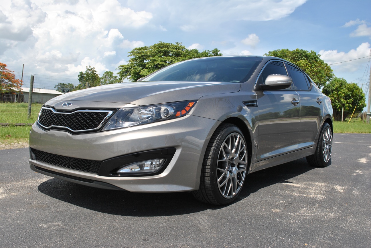 photo 2 Kia Optima custom wheels Tenzo Racing Concept 10 19x8.5, ET +35, tire size 225/40 R19. x ET